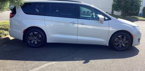 Chrysler Pacifica 2020