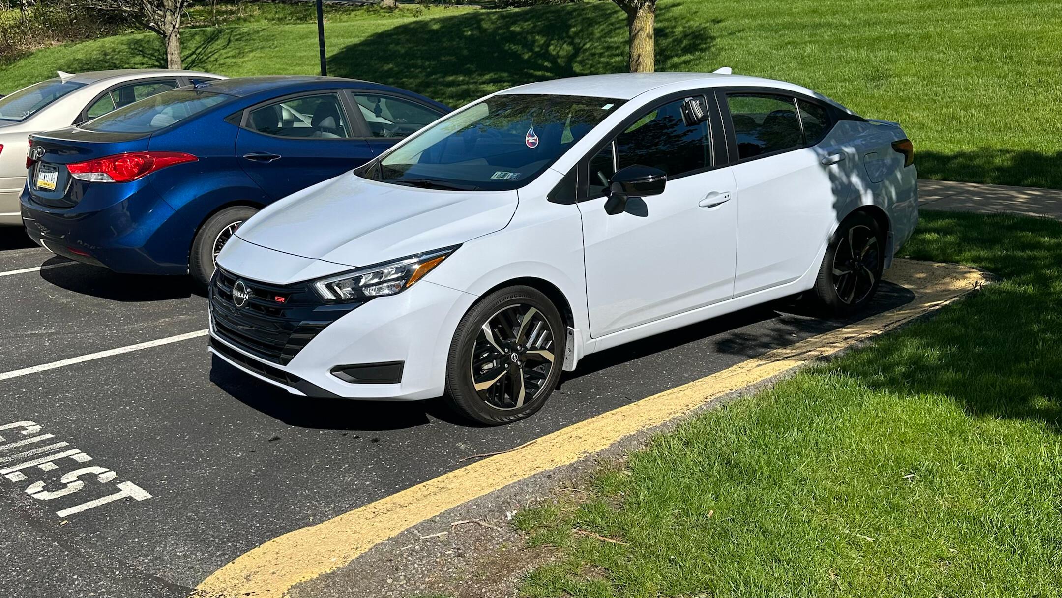 Nissan Versa 2024 in 