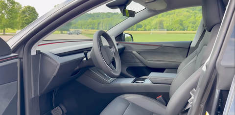 Tesla Model Y 2026