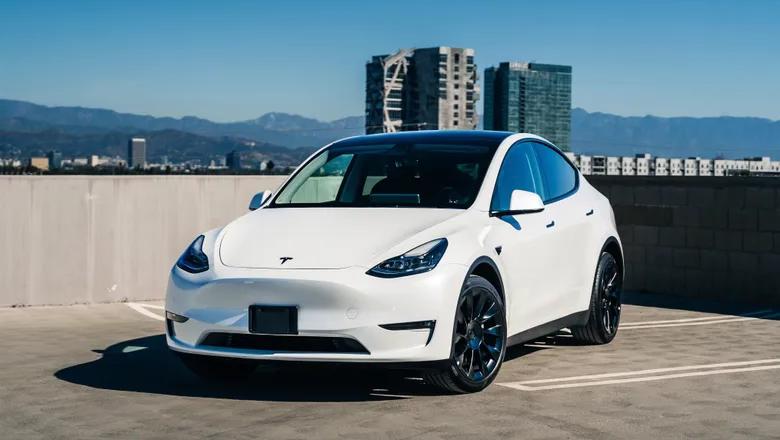 Tesla Model Y 2024 in Garden Grove, CA