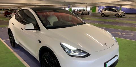 Tesla Model Y 2022