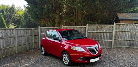 Chrysler Ypsilon 2014