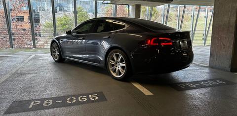 Tesla Model S 2020