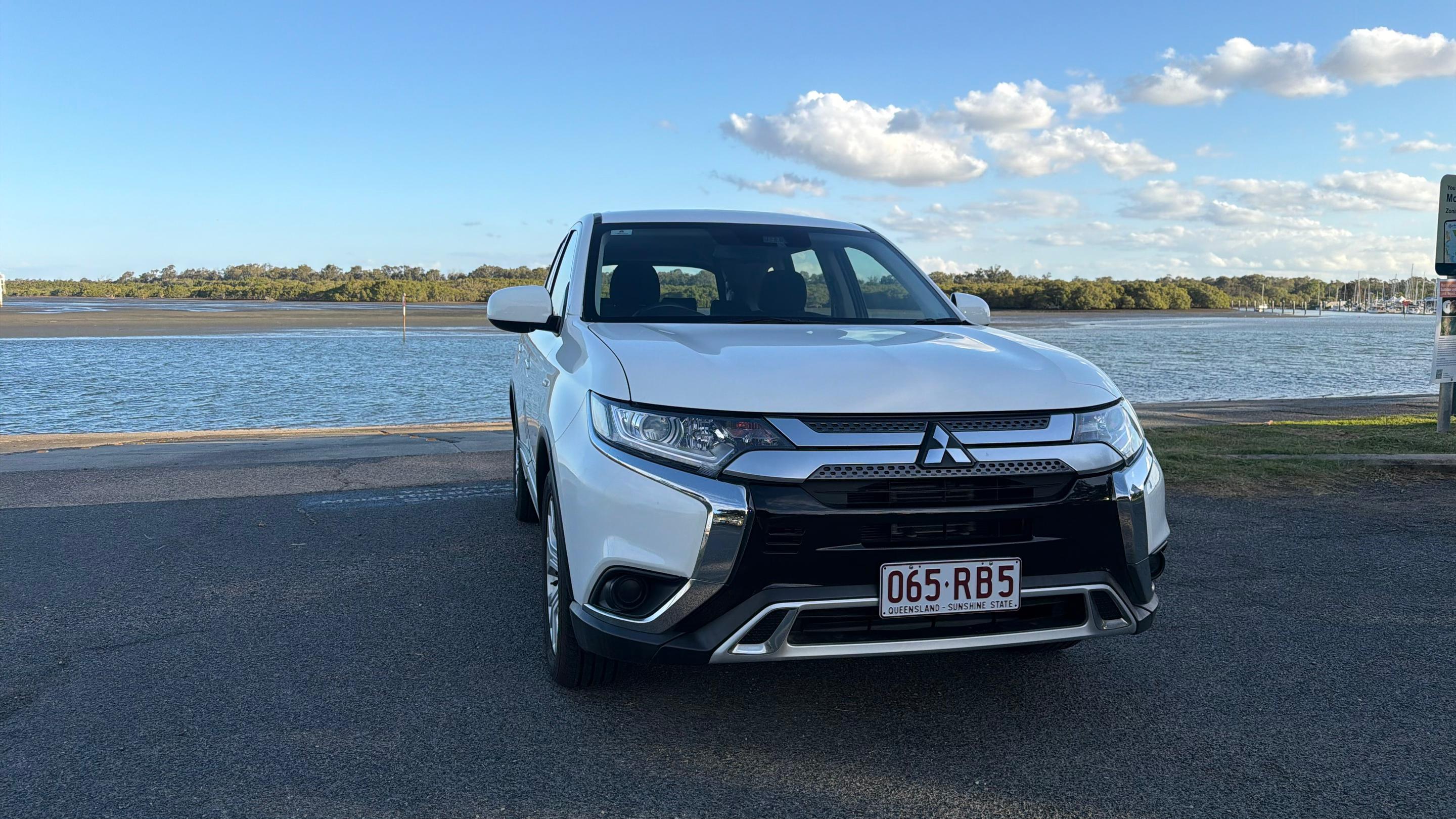 Mitsubishi OUTLANDER 2020 in Newstead