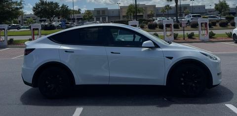 Tesla Model Y 2021