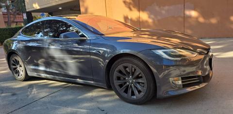 Tesla Model S 2017
