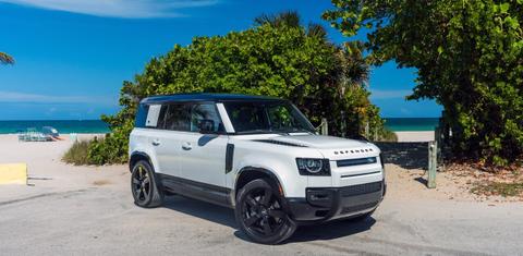 Land Rover Defender 2024