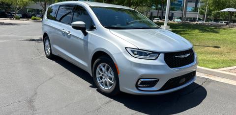 Chrysler Pacifica 2023
