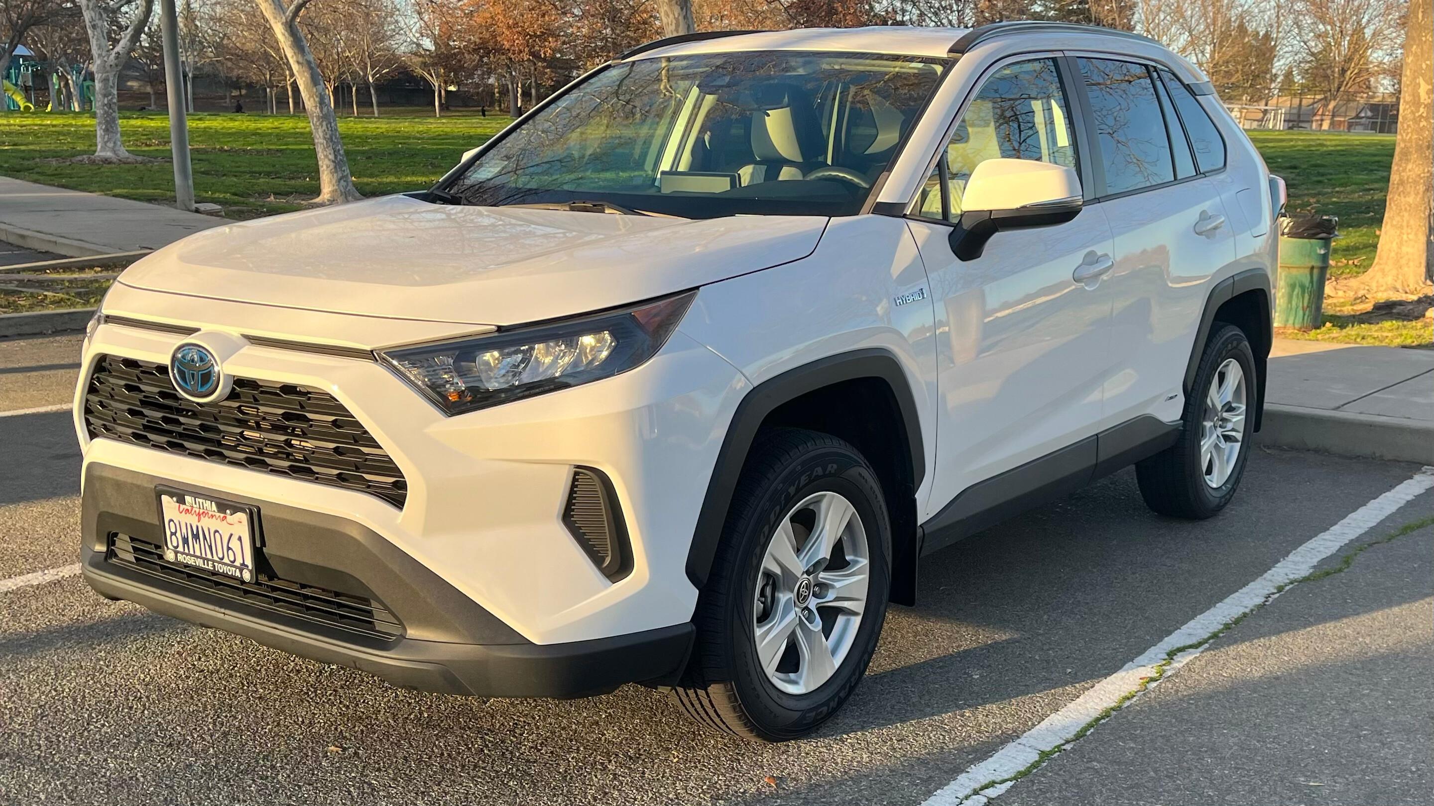 Toyota RAV4 Hybrid 2021 in Antelope, CA