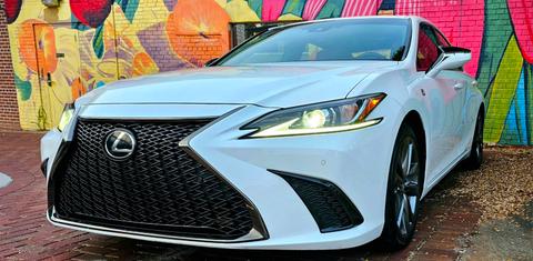 Lexus ES 2019