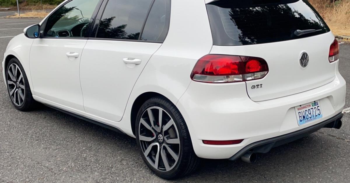 Volkswagen GTI 2014 rental in Auburn, WA by Miraslav Z. Turo