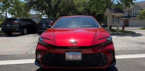 Toyota Camry Hybrid 2026