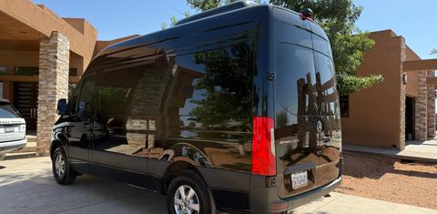 Mercedes-Benz Sprinter Crew 2025