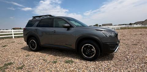 Nissan Pathfinder 2025