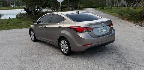 Hyundai Elantra 2016