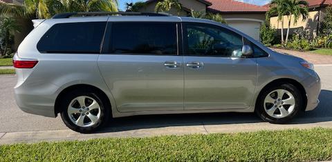Toyota Sienna 2017