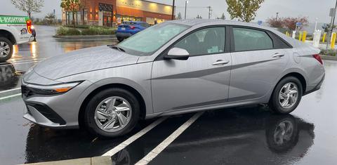 Hyundai Elantra 2025