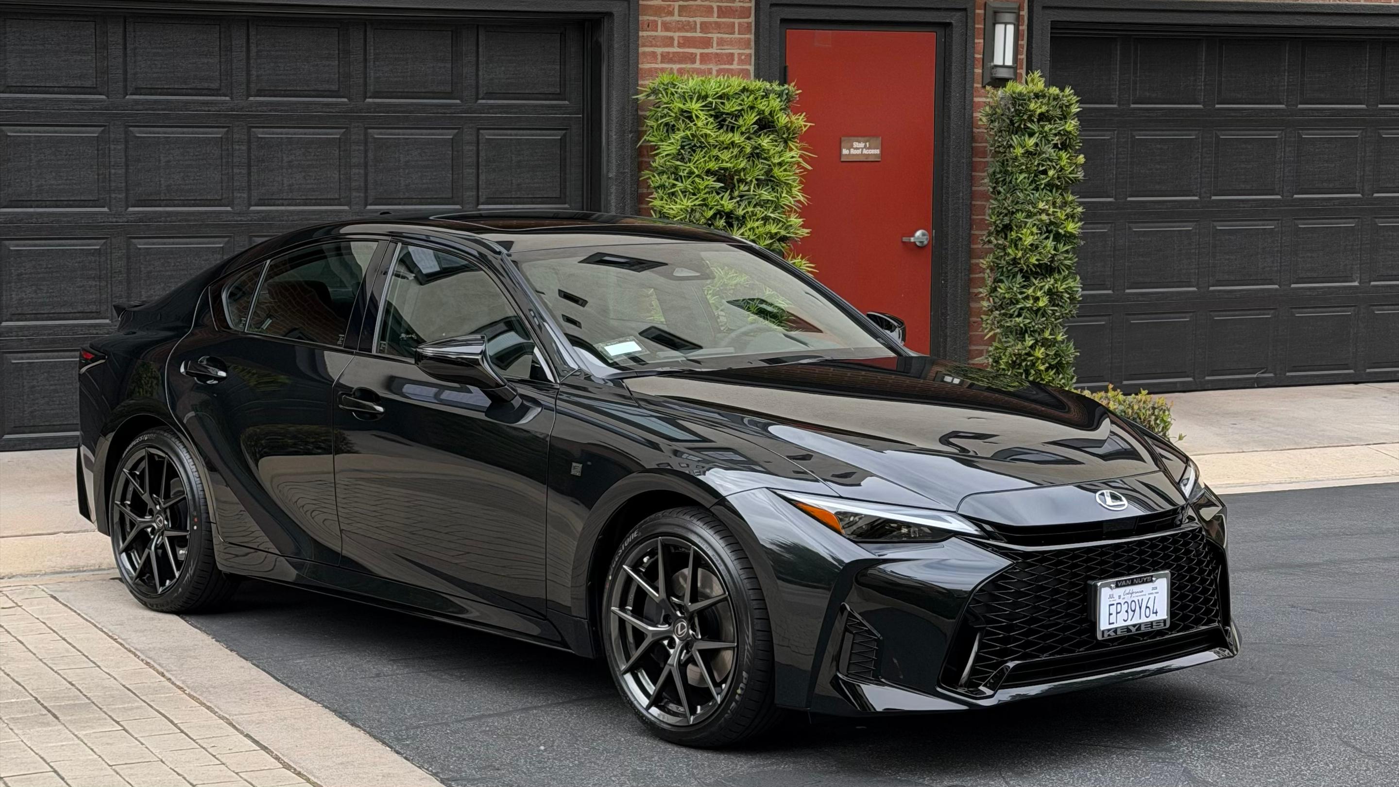 Lexus IS 2026 in 