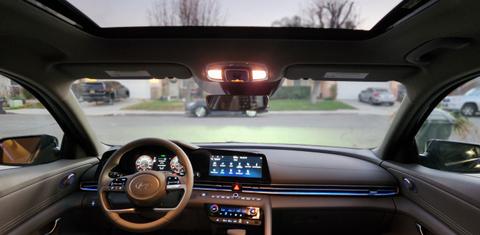 Hyundai Elantra 2024