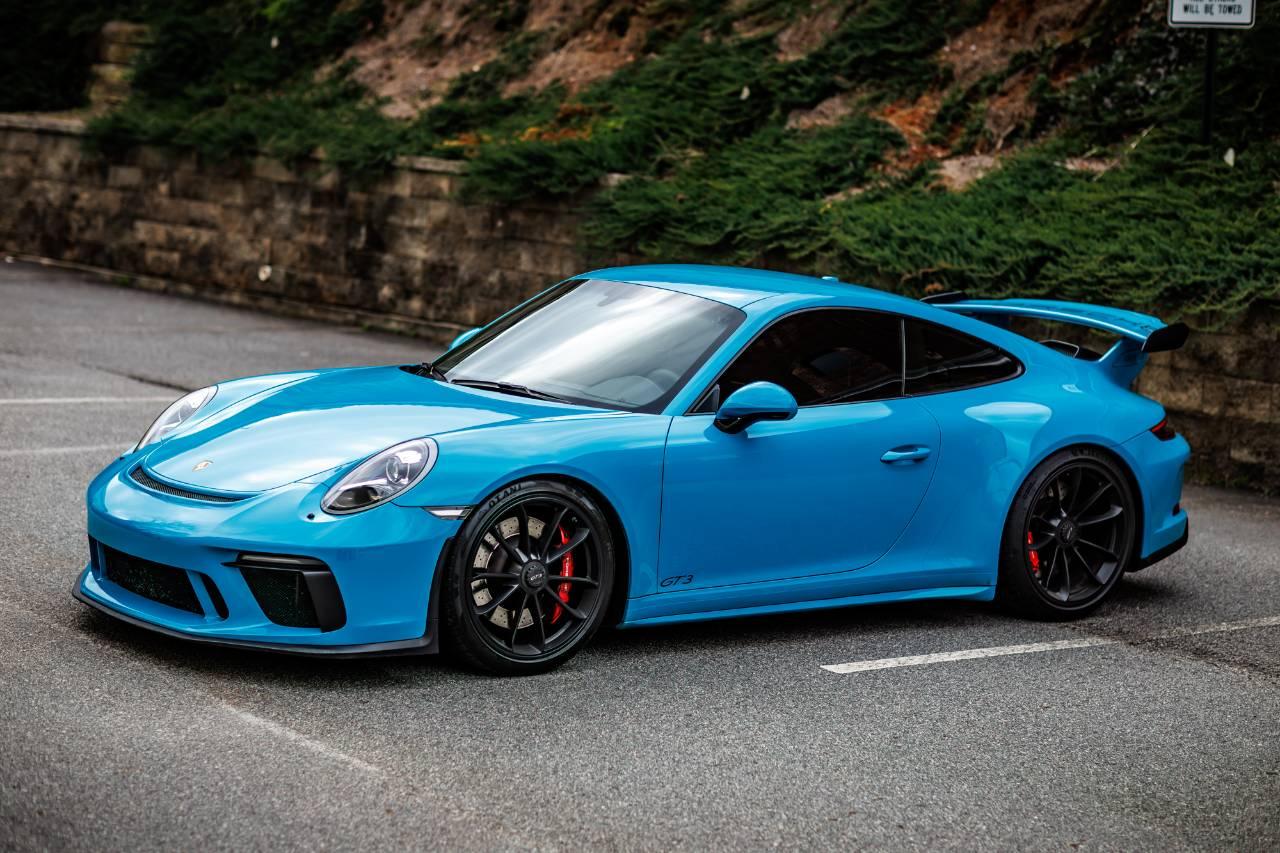 Porsche 911 2018 in College Park, GA