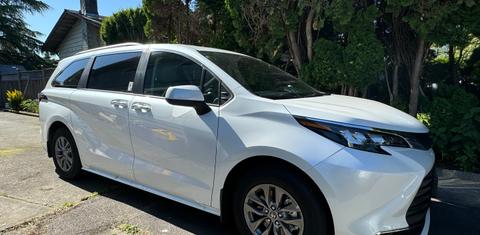 Toyota Sienna 2024