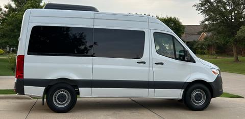 Mercedes-Benz Sprinter 2024