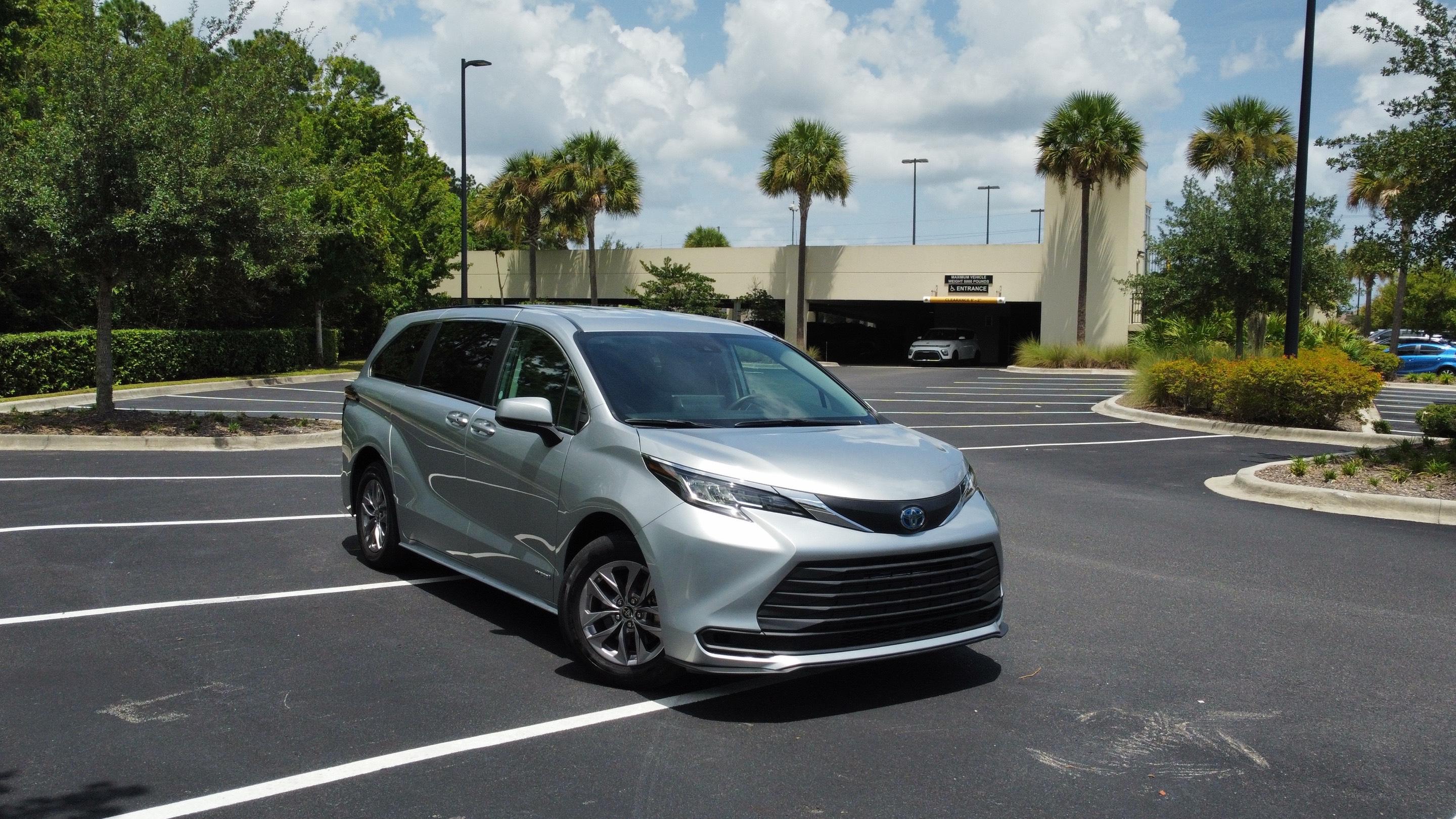 Toyota Sienna 2021 in 