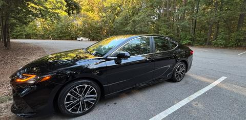 Toyota Camry Hybrid 2025