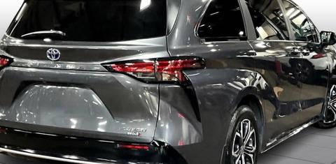 Toyota Sienna 2025