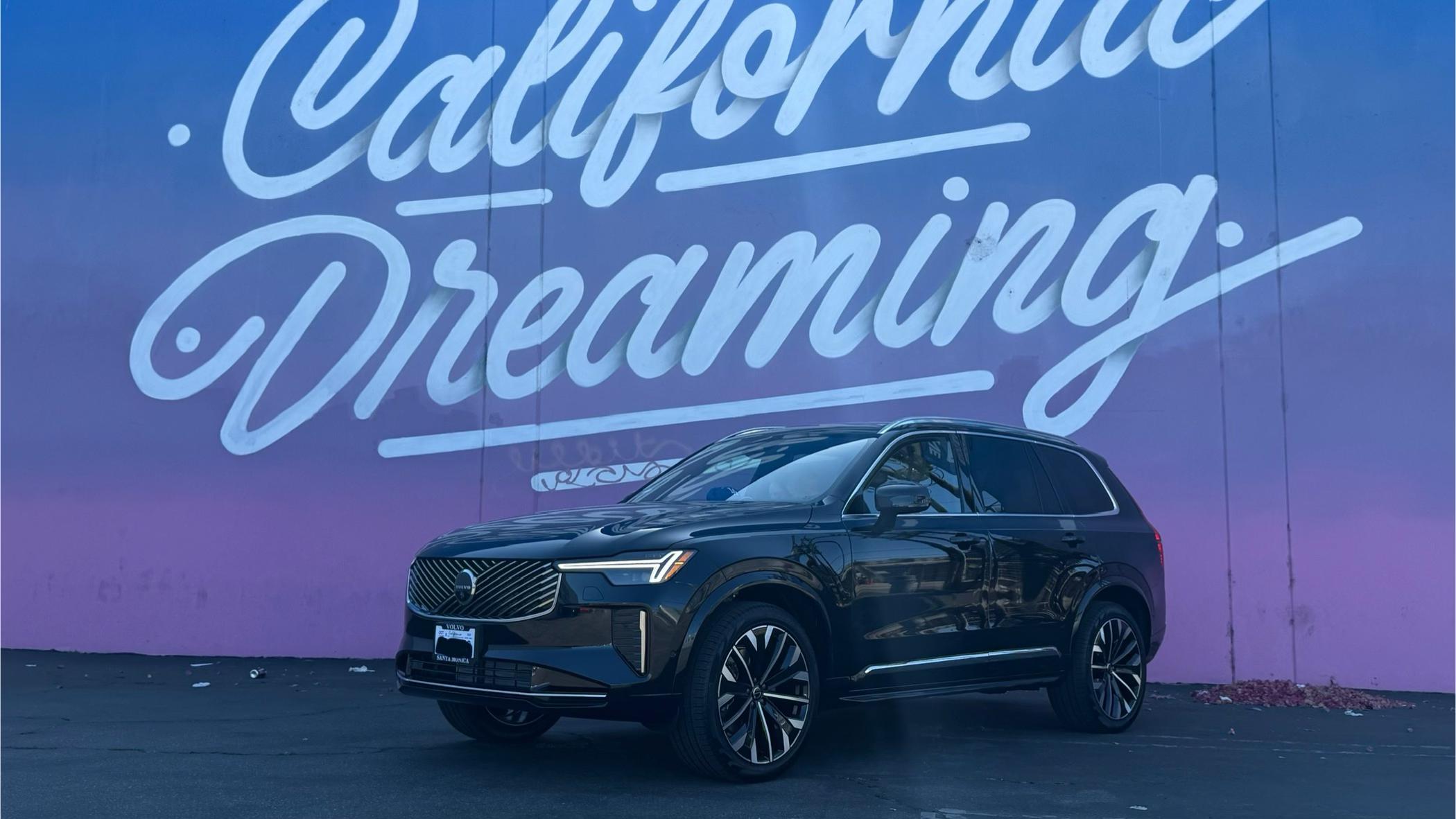 Volvo XC90 Plug-In Hybrid 2025 in El Segundo, CA
