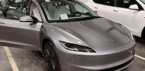 Tesla Model 3 2024