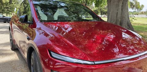 Tesla Model Y 2026