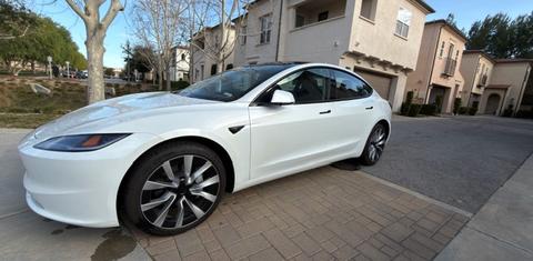 Tesla Model 3 2025