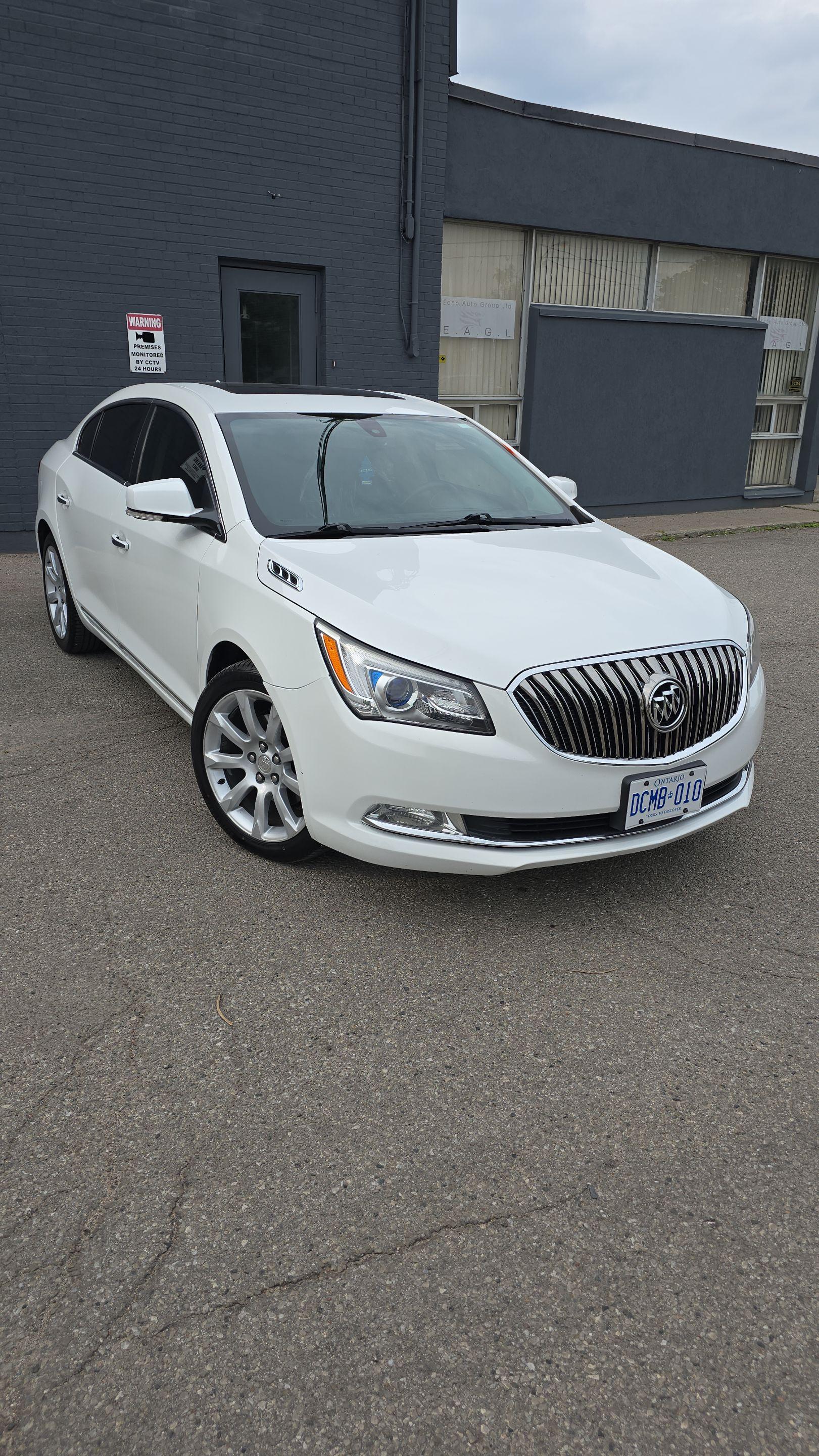 Buick LaCrosse 2014 in Toronto, ON