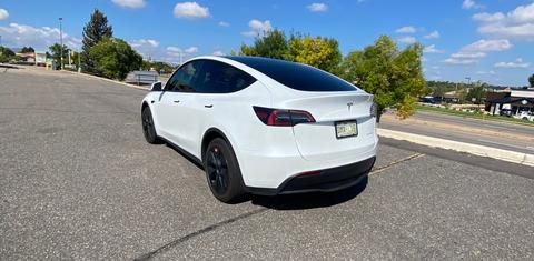 Tesla Model Y 2025