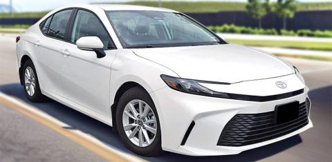 Toyota Camry Hybrid 2025