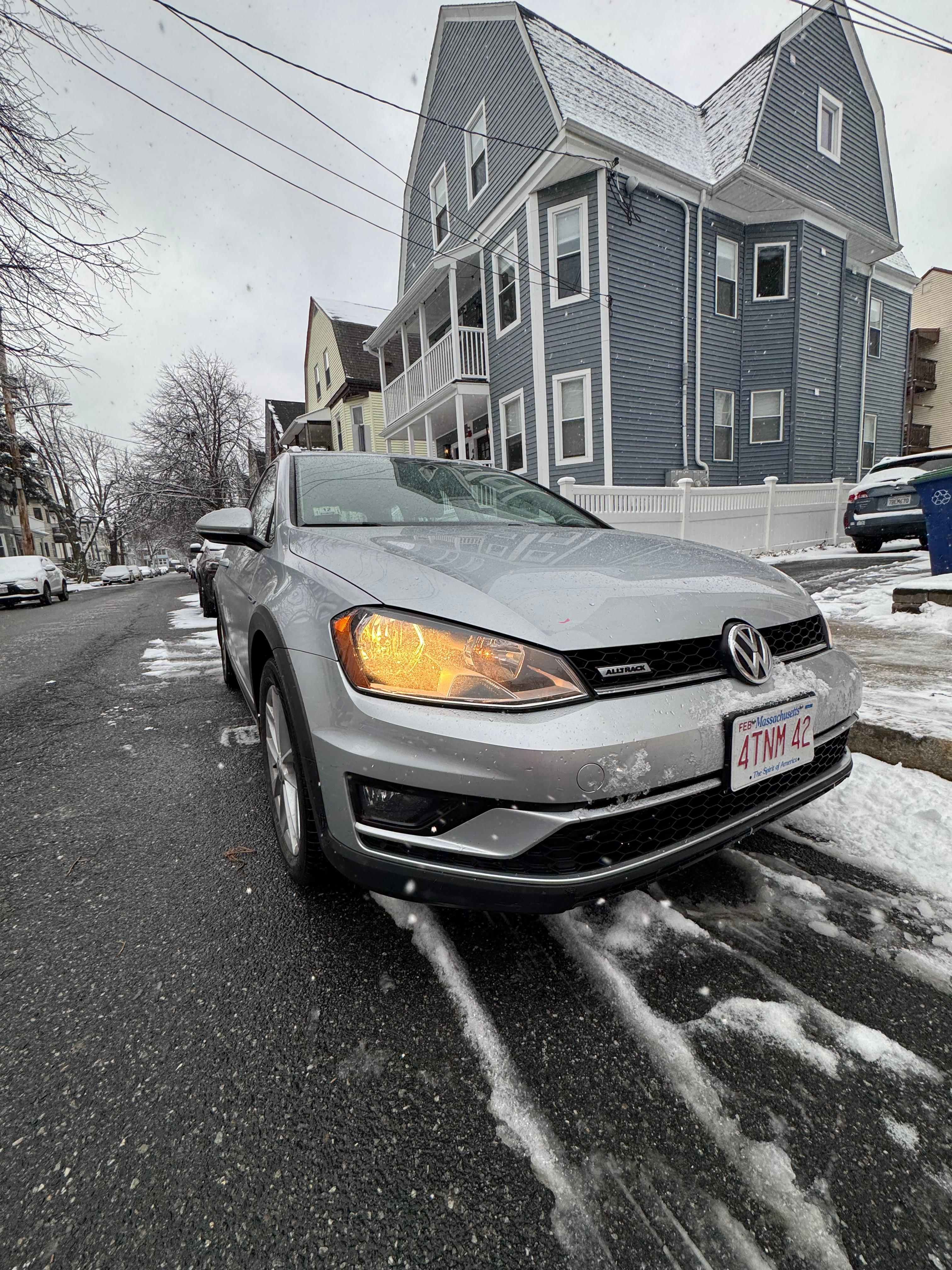 Volkswagen Golf Alltrack 2017 in Somerville, MA