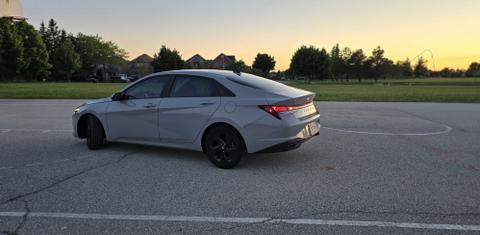 Hyundai Elantra 2023