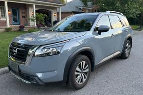 Nissan Pathfinder 2024 in Toronto