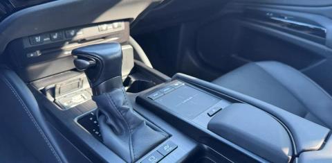 Lexus ES 2022