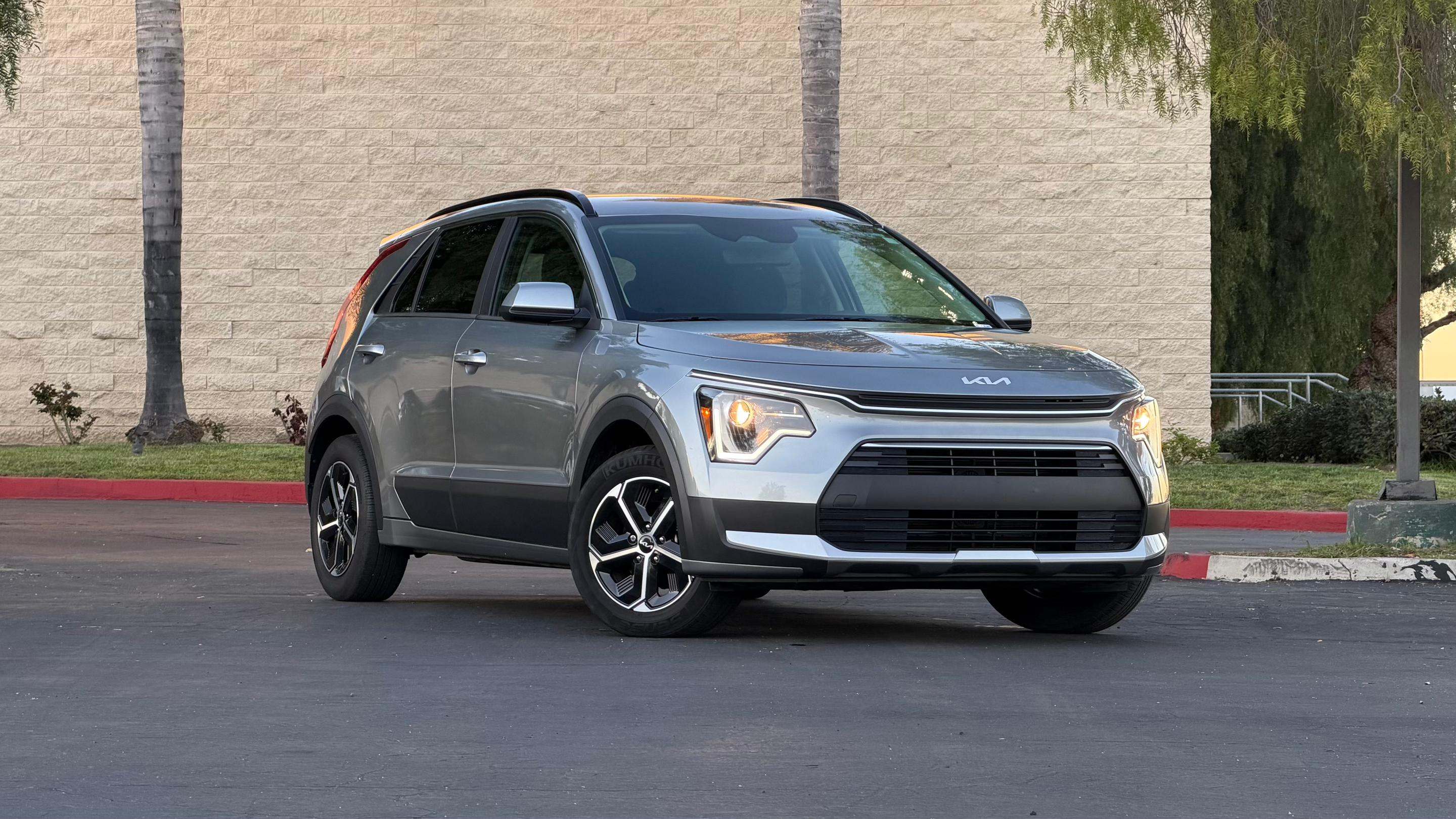 Kia Niro 2024 in Los Angeles, CA