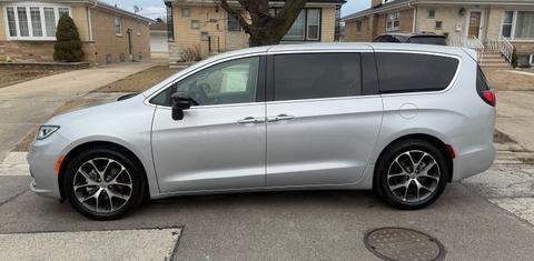 Chrysler Pacifica 2024