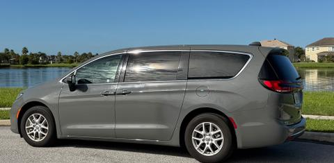 Chrysler Pacifica 2023