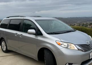 Toyota Sienna car