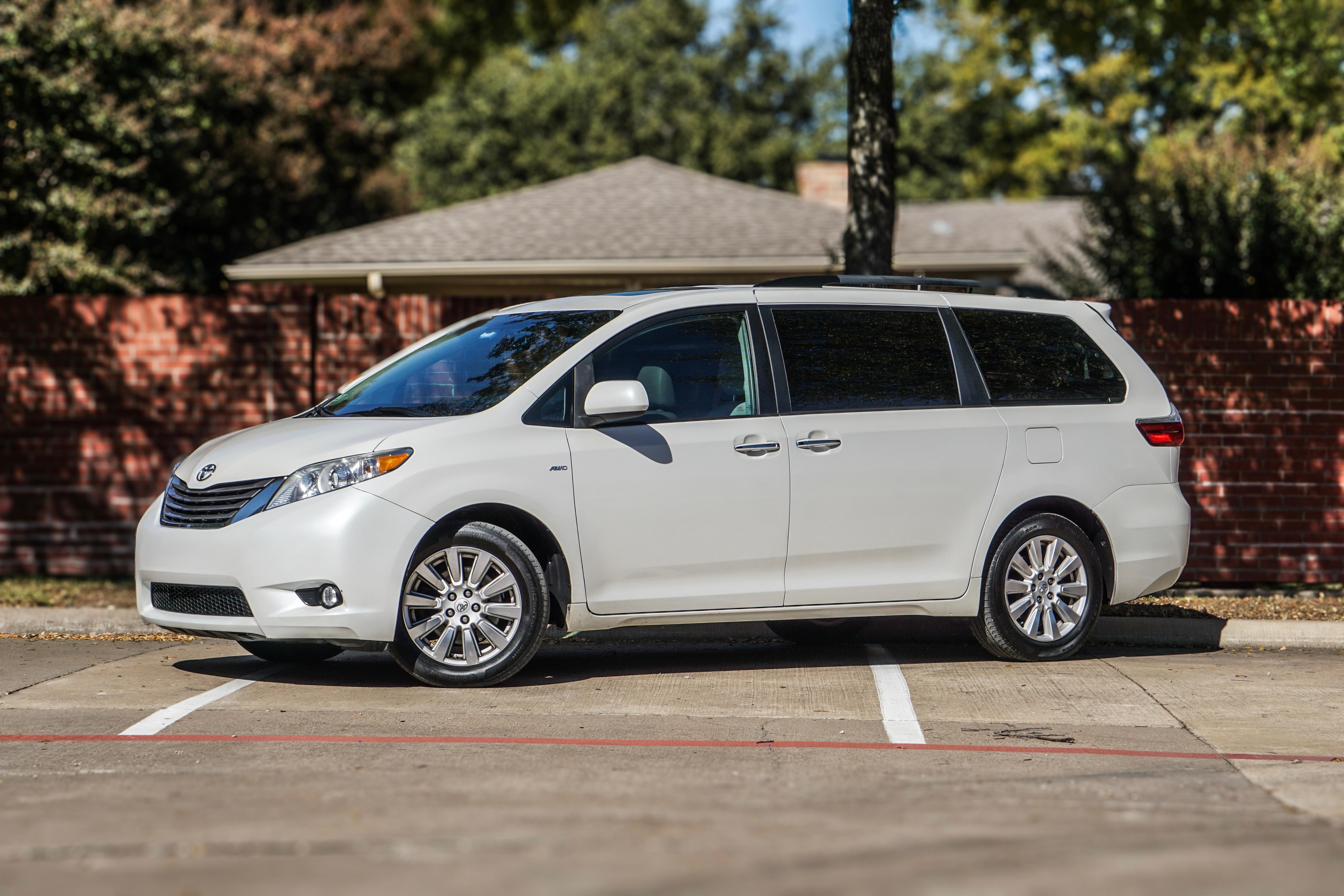 Toyota Sienna 2017 in Plano, TX