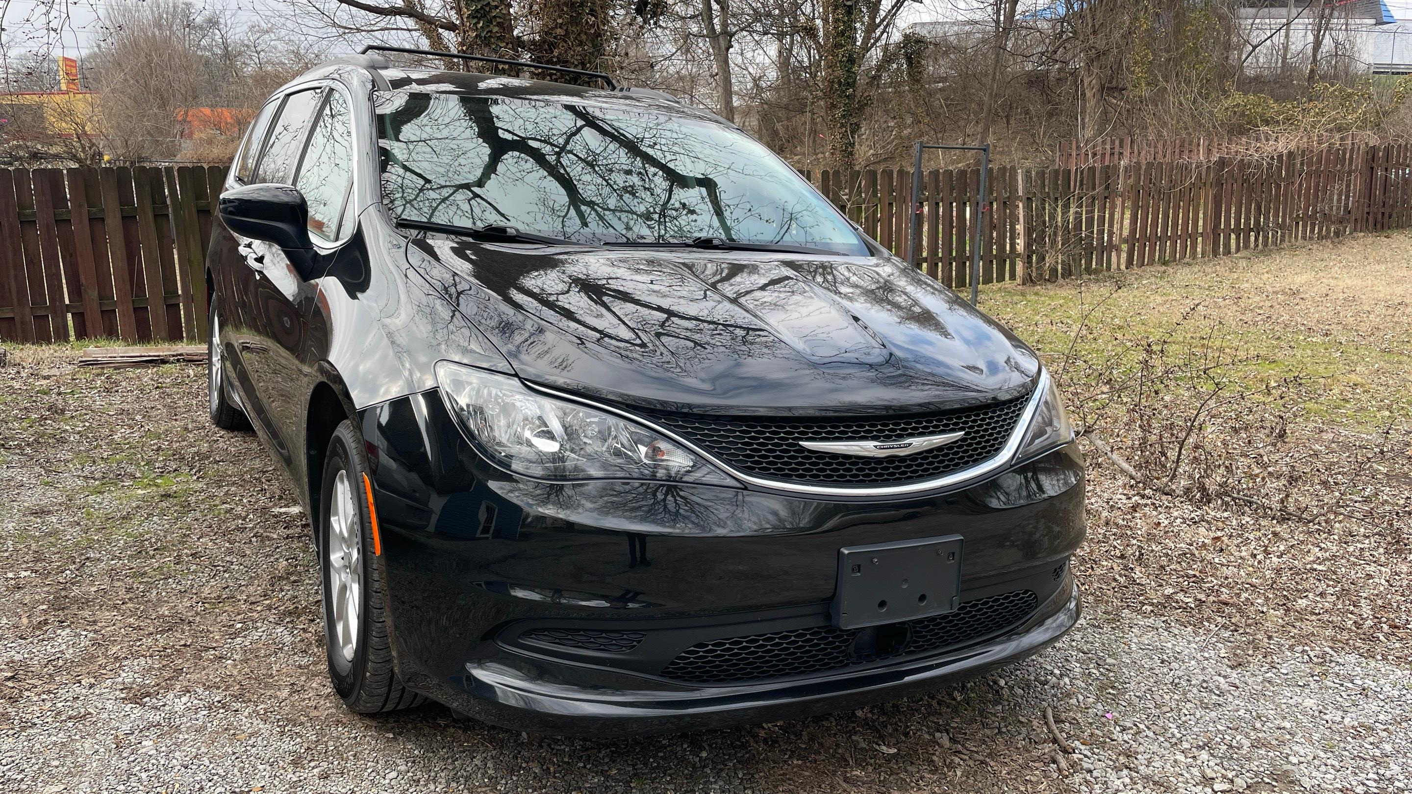 Chrysler Voyager 2021 in Nashville, TN