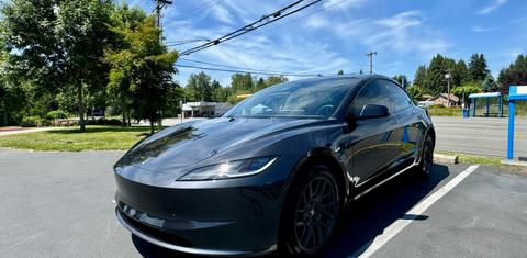 Tesla Model 3 2024