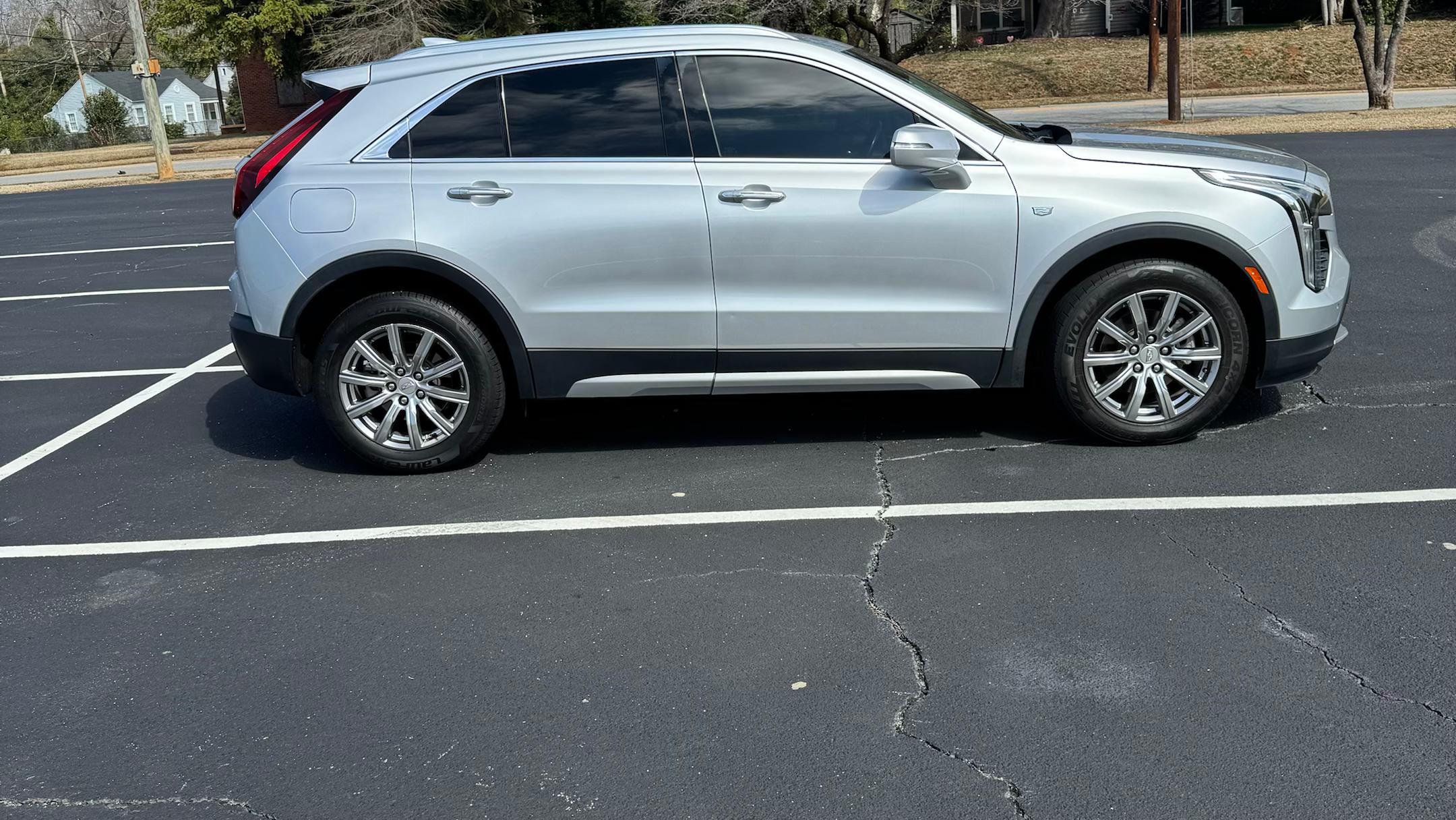 Cadillac XT4 2021 in 