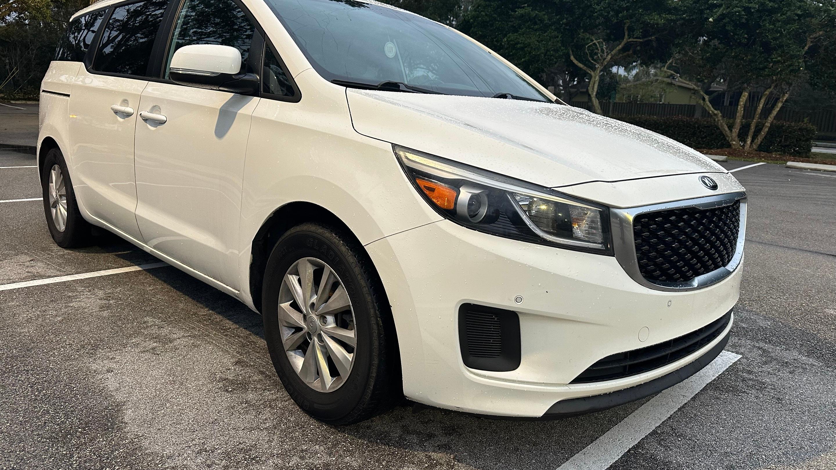Kia Sedona 2016 in 