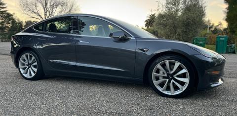Tesla Model 3 2018